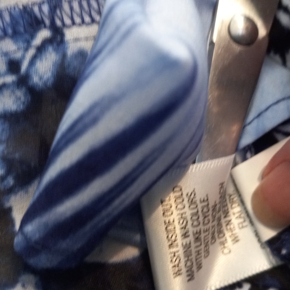 Dana Buchman Tie Dye Look 2 Tiered Top Sz L - Picture 9 of 9